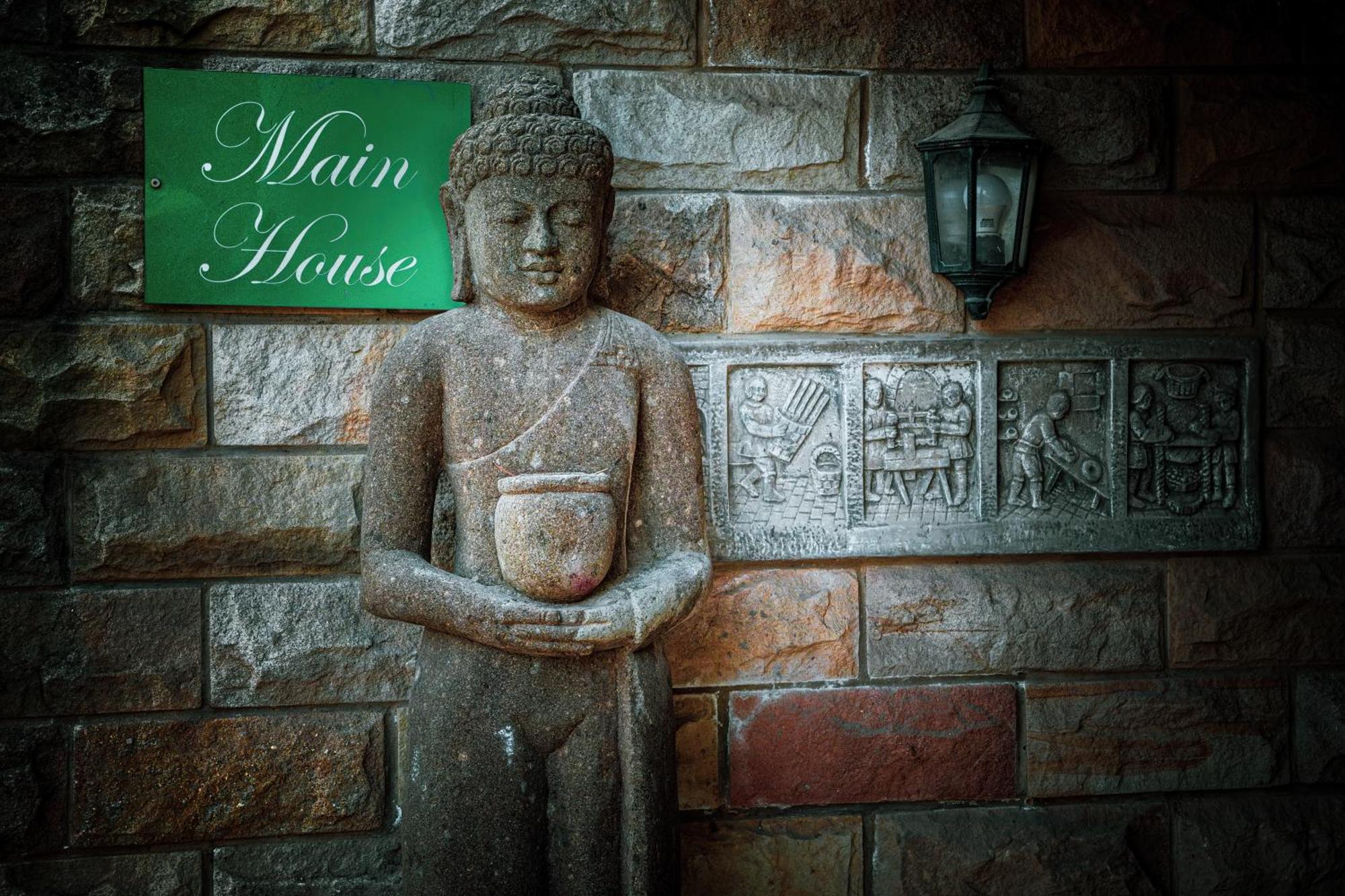 Titanic View - Place Of Peace Clarens Exterior photo